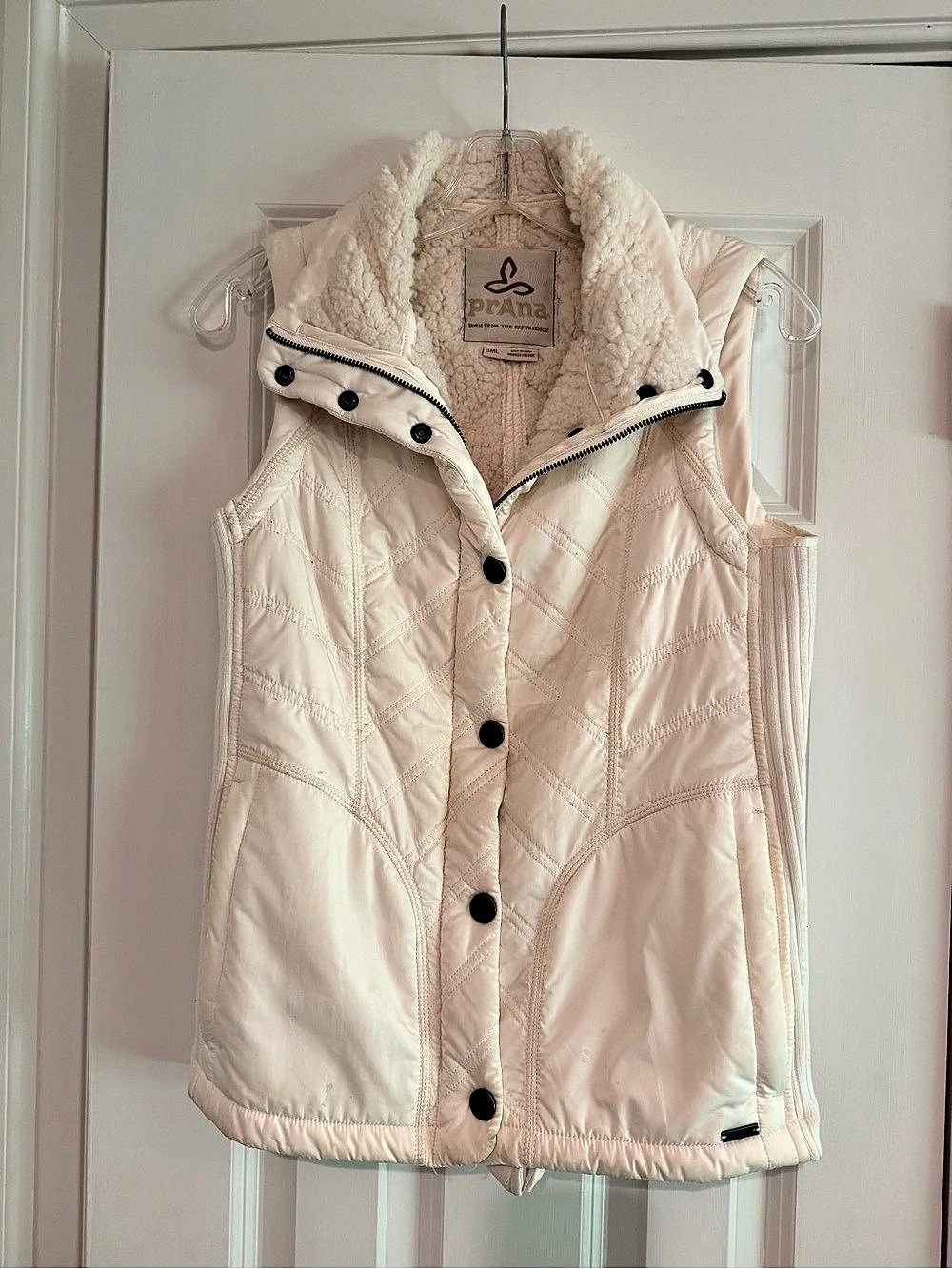 prAna Esla Vest Quilted Cream Size Small